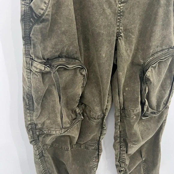 Free People Can’t Compare Slouch Pants Olive Cargo Pants - Picture 6 of 14